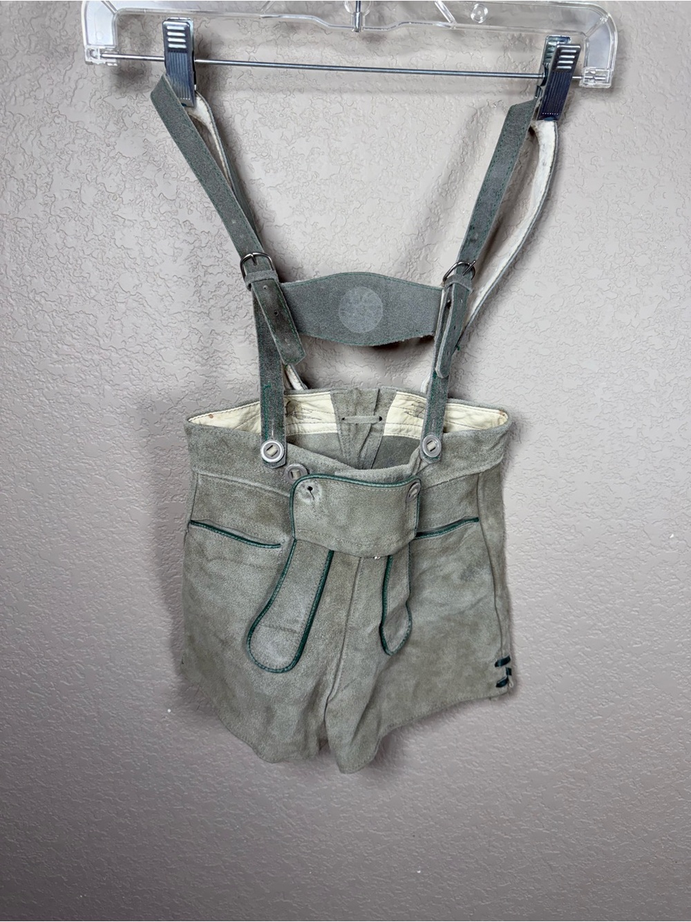 Kid’s Lederhosen Shorts Suede